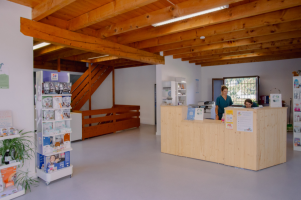 clinique-veterinaire-chambery-saint-jeoire-prieure-accueil-2 clinique-veterinaire-chambery-saint-jeoire-prieure-accueil-2